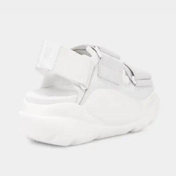 Ugg LA Cloud Sport Women Sandals new - Picture 9 of 10